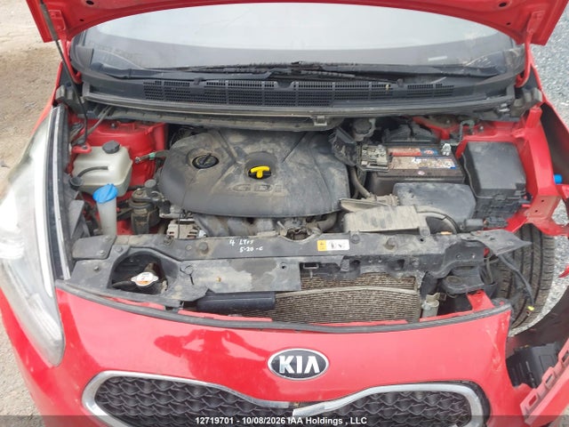 12719701 :رقم المزاد ، KNAHU8A30F7122854 vin ، 2015 Kia Rondo مزاد بيع