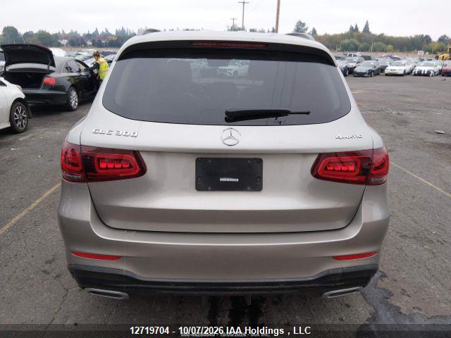 12719704 :رقم المزاد ، W1N0G8EB8MV286430 vin ، 2021 Mercedes-benz Glc 300 4matic مزاد بيع