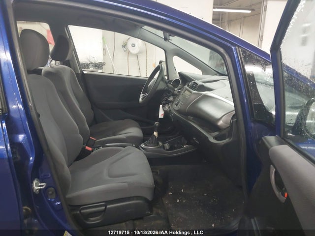 Auction sale of the 2010 Honda Fit Lx, vin: JHMGE8G55AS800300, lot number: 12719715