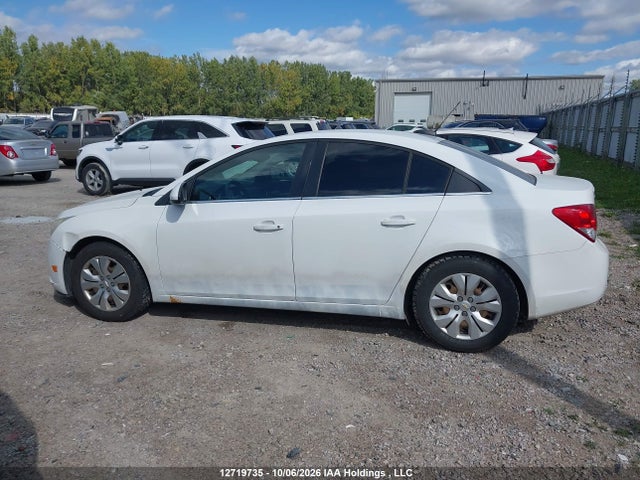 Aukcja sprzedaży 2016 Chevrolet Cruze Limited 1lt Auto, vin: 1G1PE5SB8G7184691, numer aukcji: 12719735