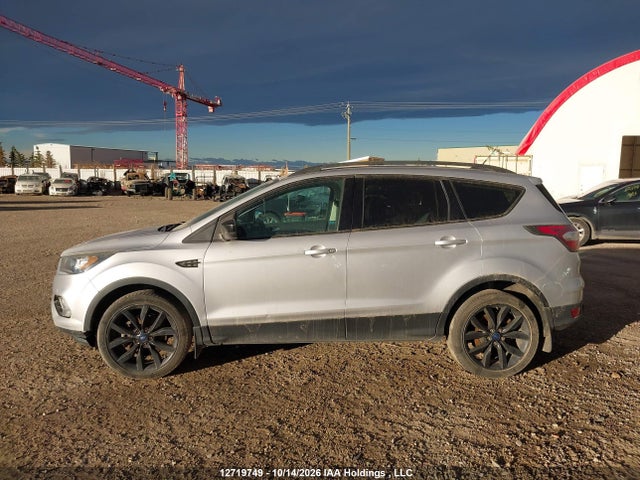 Продаж на аукціоні авто 2017 Ford Escape Se, vin: 1FMCU9GD9HUA16681, номер лоту: 12719749