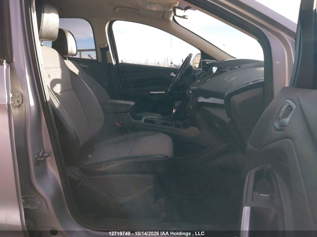 Продаж на аукціоні авто 2017 Ford Escape Se, vin: 1FMCU9GD9HUA16681, номер лоту: 12719749