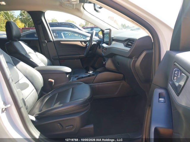 Продажа на аукционе авто 2025 Ford Escape Platinum, vin: 1FMCU9JAXSUB06752, номер лота: 12719768