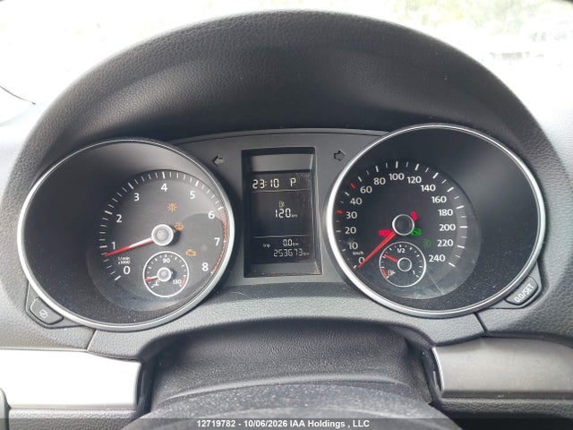 2010 Volkswagen Golf 2.5l Comfortline/2.5l Highline/2.5l Trendline მანქანა იყიდება აუქციონზე, vin: WVWDA7AJ3AW341518, აუქციონის ნომერი: 12719782