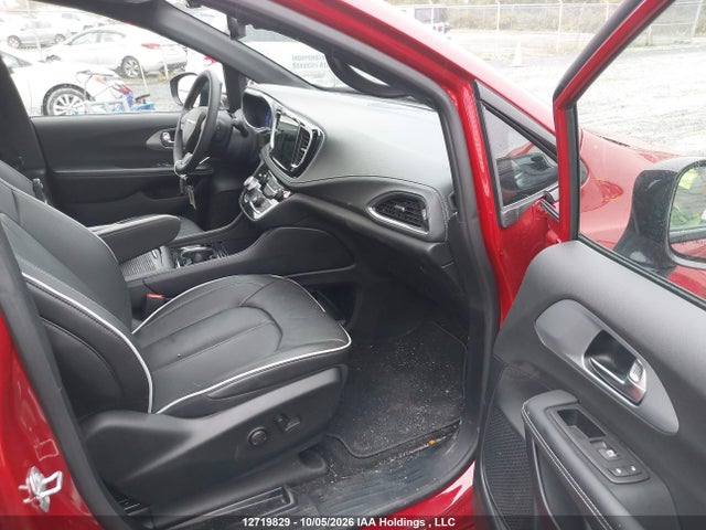 2026 Chrysler Pacifica Limited მანქანა იყიდება აუქციონზე, vin: 2C4RC1GG4TR232053, აუქციონის ნომერი: 12719829