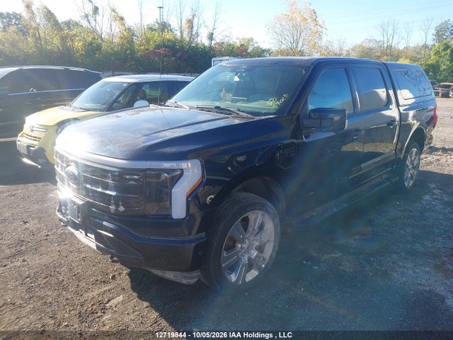 Ford F-150 Lightning Platinum 2022 1FT6W1EV6NWG03431 Image 2