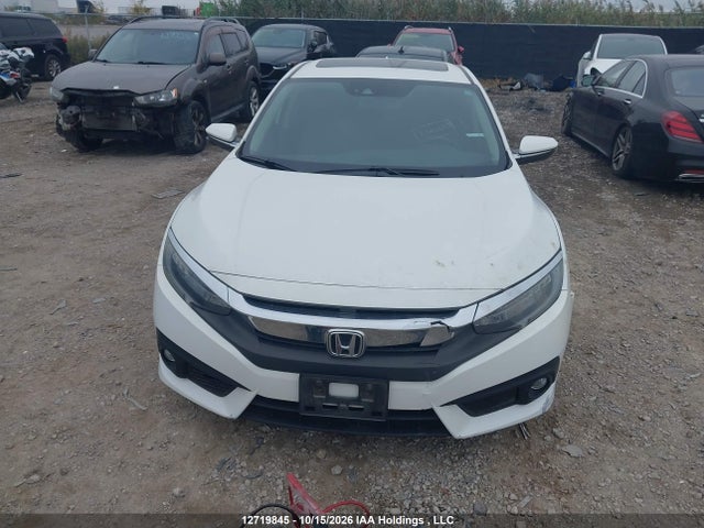 Honda Civic Touring 2018 2HGFC1F93JH106261 Image 11