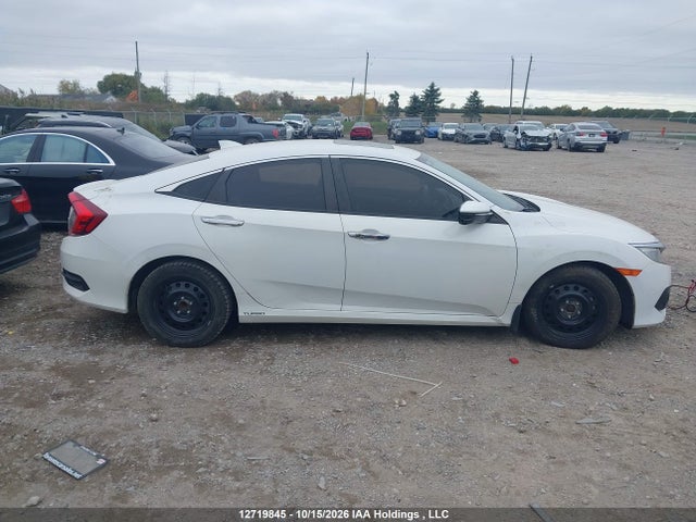 Honda Civic Touring 2018 2HGFC1F93JH106261 Image 12