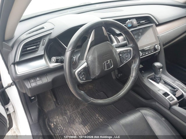 Honda Civic Touring 2018 2HGFC1F93JH106261 Image 17