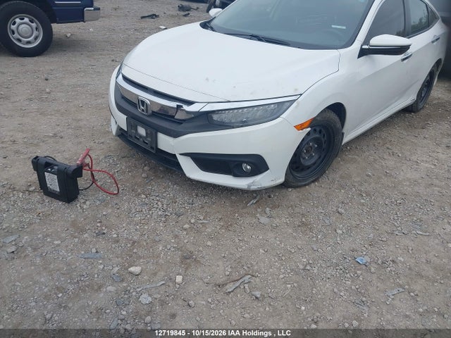 Honda Civic Touring 2018 2HGFC1F93JH106261 Image 6