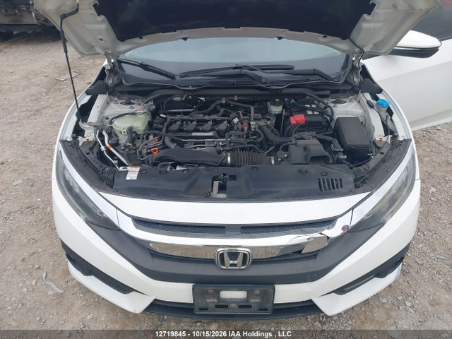 Honda Civic Touring 2018 2HGFC1F93JH106261 Image 9