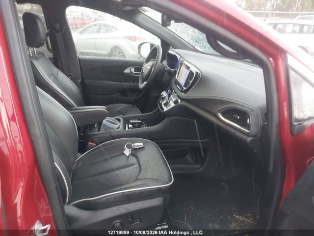 Продажа на аукционе авто 2026 Chrysler Pacifica Limited, vin: 2C4RC1GG4TR221456, номер лота: 12719859
