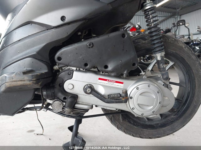 Piaggio Vespa 2020 ZAPC506B3L4003395 Image 9
