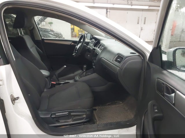 2015 Volkswagen Jetta Se მანქანა იყიდება აუქციონზე, vin: 3VWB07AJ1FM213048, აუქციონის ნომერი: 12719957