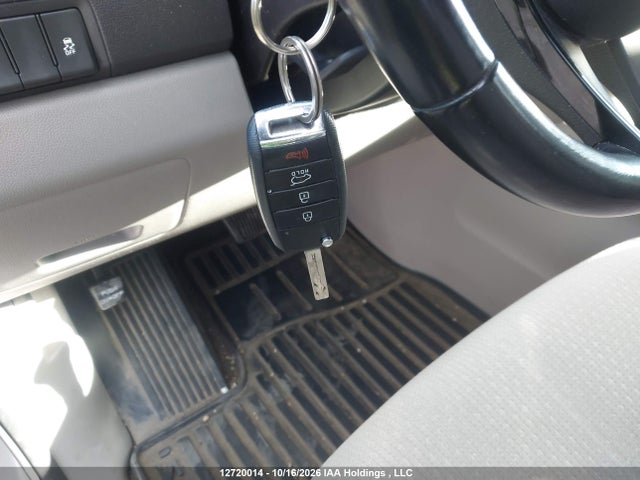 KIA Sedona Lx/lx+ 2017 KNDMB5C18H6342964 Image 11