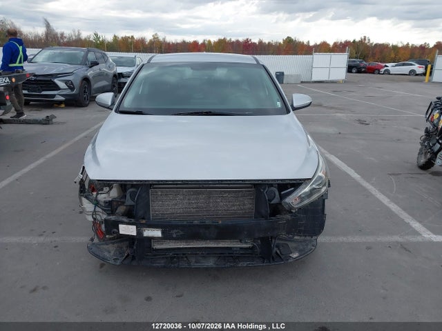 12720036 :رقم المزاد ، KMHH35LE4JU072307 vin ، 2018 Hyundai Elantra Gt Gl مزاد بيع