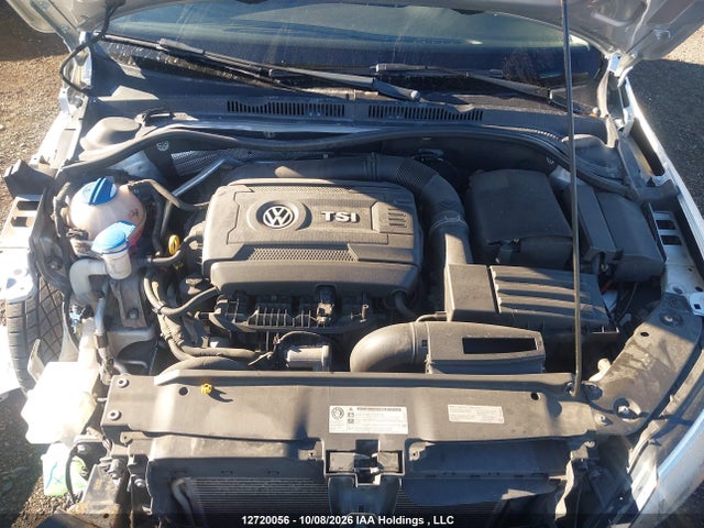3VWD07AJXFM422555 Volkswagen Jetta 1.8 Tsi Comfortline/1.8 Tsi Trendline+