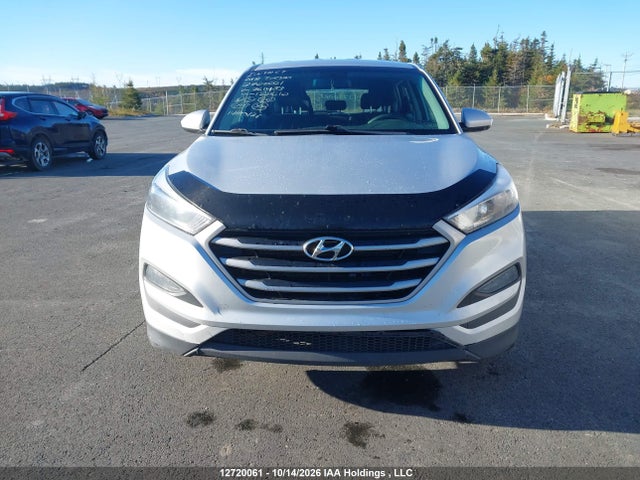 Hyundai Tucson Base 2.0l 2018 KM8J2CA43JU761483 Image 12