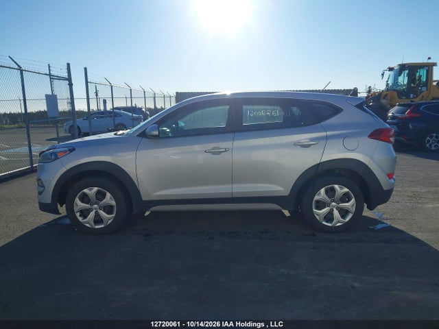 Hyundai Tucson Base 2.0l 2018 KM8J2CA43JU761483 Image 14