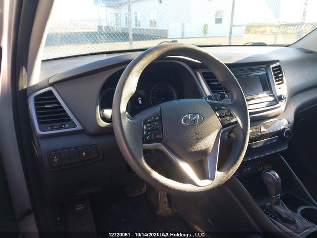 Hyundai Tucson Base 2.0l 2018 KM8J2CA43JU761483 Image 21