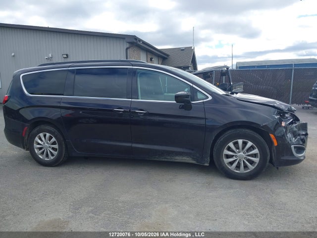 Продаж на аукціоні авто 2018 Chrysler Pacifica Touring, vin: 2C4RC1FG0JR194741, номер лоту: 12720076