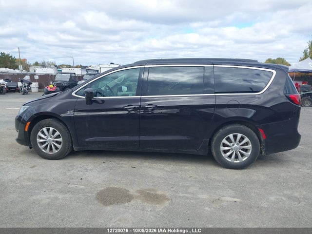 Продаж на аукціоні авто 2018 Chrysler Pacifica Touring, vin: 2C4RC1FG0JR194741, номер лоту: 12720076