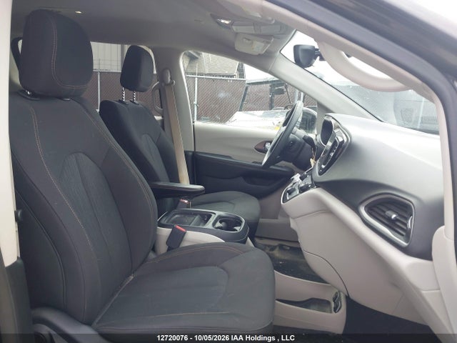 Продаж на аукціоні авто 2018 Chrysler Pacifica Touring, vin: 2C4RC1FG0JR194741, номер лоту: 12720076