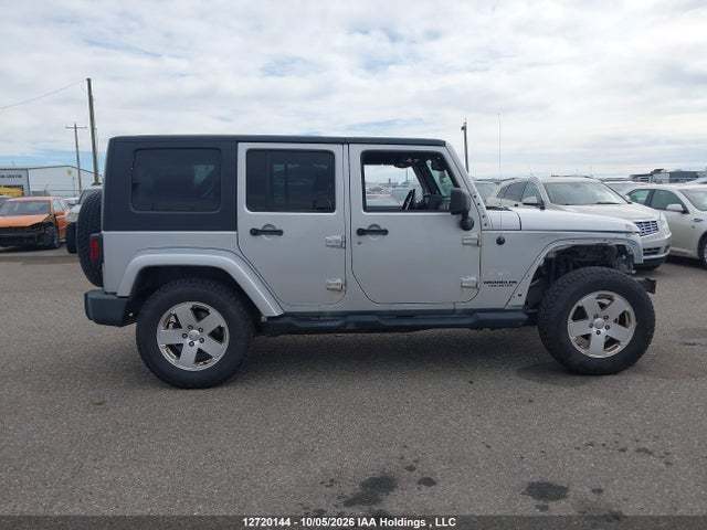 12720144 :رقم المزاد ، 1J4BA5H11AL215218 vin ، 2010 Jeep Wrangler Unlimited Sahara مزاد بيع