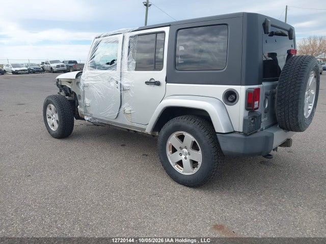 12720144 :رقم المزاد ، 1J4BA5H11AL215218 vin ، 2010 Jeep Wrangler Unlimited Sahara مزاد بيع