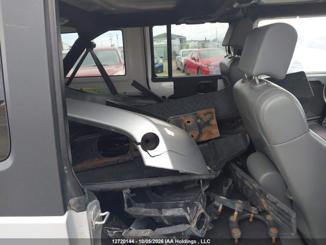 12720144 :رقم المزاد ، 1J4BA5H11AL215218 vin ، 2010 Jeep Wrangler Unlimited Sahara مزاد بيع