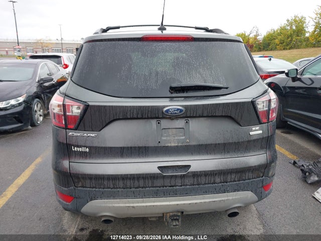 12714023 :رقم المزاد ، 1FMCU0GD3JUD09722 vin ، 2018 Ford Escape Se مزاد بيع