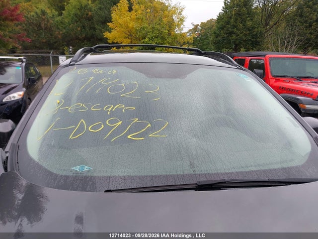 12714023 :رقم المزاد ، 1FMCU0GD3JUD09722 vin ، 2018 Ford Escape Se مزاد بيع
