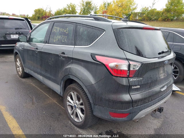 12714023 :رقم المزاد ، 1FMCU0GD3JUD09722 vin ، 2018 Ford Escape Se مزاد بيع