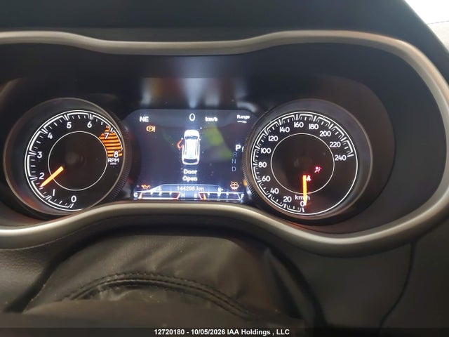2018 Jeep Cherokee Trailhawk მანქანა იყიდება აუქციონზე, vin: 1C4PJMBX8JD613782, აუქციონის ნომერი: 12720180