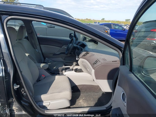 Продажа на аукционе авто 2012 Honda Civic Lx, vin: 2HGFB2F41CH017563, номер лота: 12720212