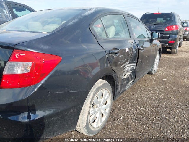 Продажа на аукционе авто 2012 Honda Civic Lx, vin: 2HGFB2F41CH017563, номер лота: 12720212
