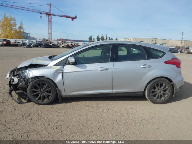 Ford FOCUS SE 2018 1FADP3K21JL218919 Image 15