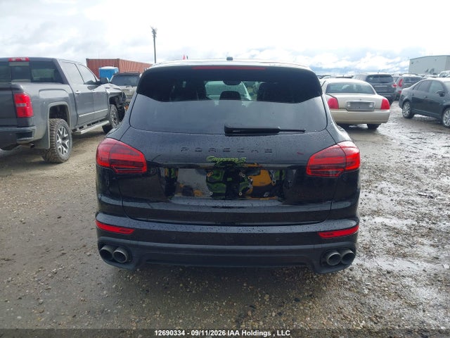 WP1AE2A2XJLA70735 Porsche Cayenne E-hybrid S/s Platinum Edition