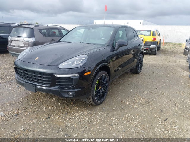 WP1AE2A2XJLA70735 Porsche Cayenne E-hybrid S/s Platinum Edition
