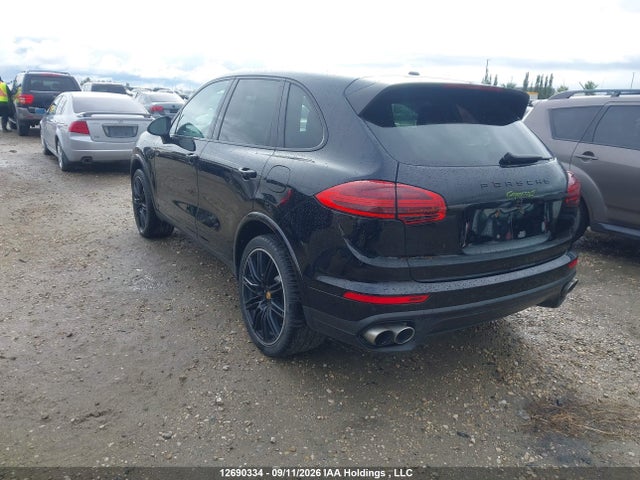 WP1AE2A2XJLA70735 Porsche Cayenne E-hybrid S/s Platinum Edition