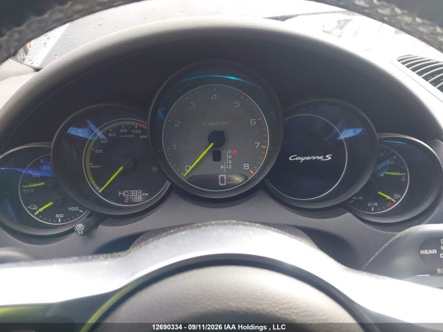 WP1AE2A2XJLA70735 Porsche Cayenne E-hybrid S/s Platinum Edition