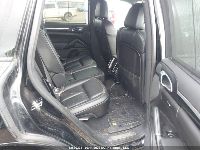 WP1AE2A2XJLA70735 Porsche Cayenne E-hybrid S/s Platinum Edition