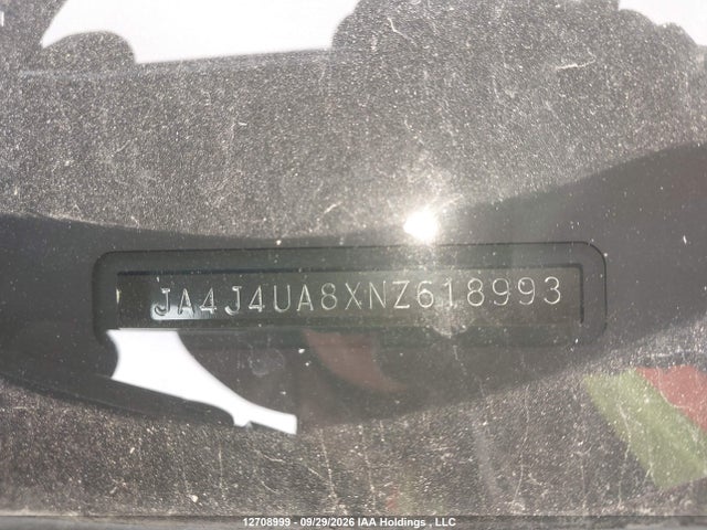 12708999 :رقم المزاد ، JA4J4UA8XNZ618993 vin ، 2022 Mitsubishi Outlander Le/le Premium/se/sel مزاد بيع