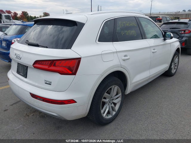 Audi Q5 PREMIUM 2018 WA1ANAFY7J2215173 Image 4