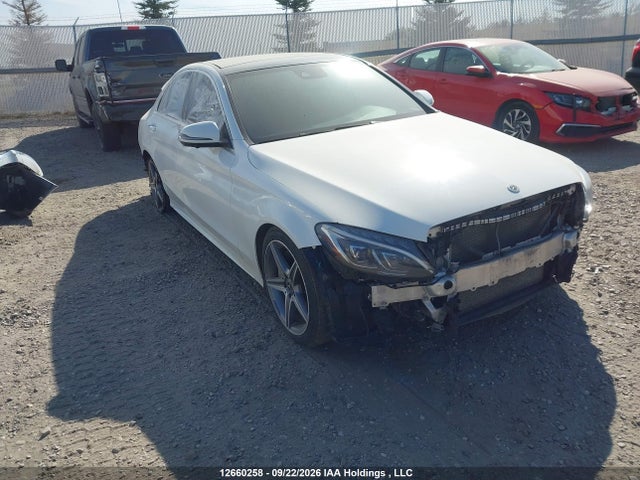 12660258 :رقم المزاد ، 55SWF4KB0JU240763 vin ، 2018 Mercedes-benz C 300 4matic مزاد بيع