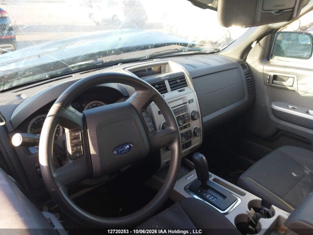 2011 Ford Escape Xlt Automatic მანქანა იყიდება აუქციონზე, vin: 1FMCU9DG8BKC45354, აუქციონის ნომერი: 12720253