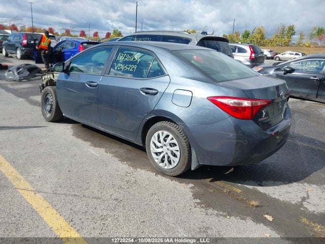 Toyota COROLLA LE 2018 2T1BURHEXJC045729 Image 3