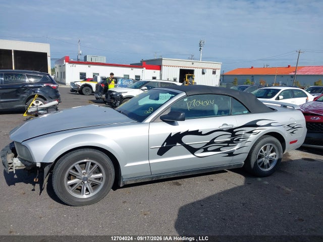 Продажа на аукционе авто 2005 Ford Mustang V6, vin: 1ZVFT84N455224899, номер лота: 12704024