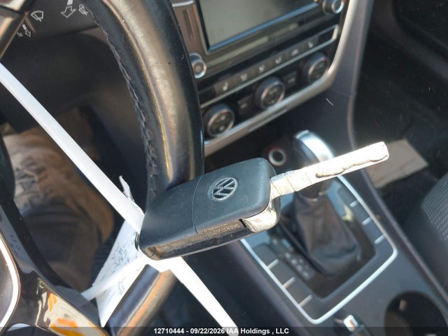 2017 Volkswagen Passat 1.8 Tsi Trendline+ მანქანა იყიდება აუქციონზე, vin: 1VWAT7A33HC080690, აუქციონის ნომერი: 12710444
