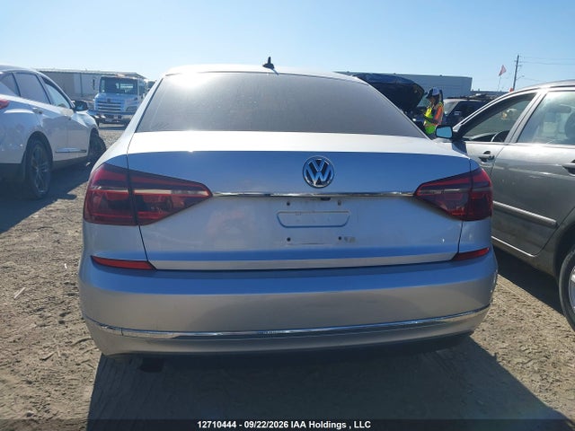 2017 Volkswagen Passat 1.8 Tsi Trendline+ მანქანა იყიდება აუქციონზე, vin: 1VWAT7A33HC080690, აუქციონის ნომერი: 12710444